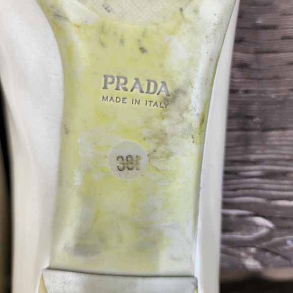 PRADA Patent Leather Beige Pointed Toe w/ bow origional BOX! 38.5 US 8.5 - Picture 8 of 12